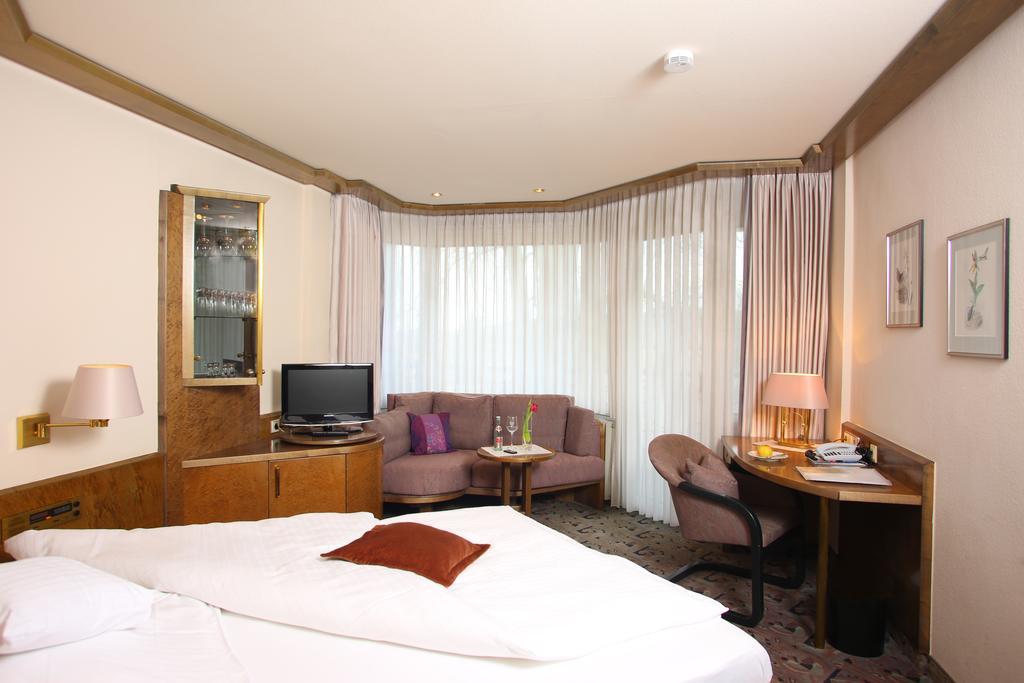 הכינגן Hotel Brielhof מראה חיצוני תמונה
