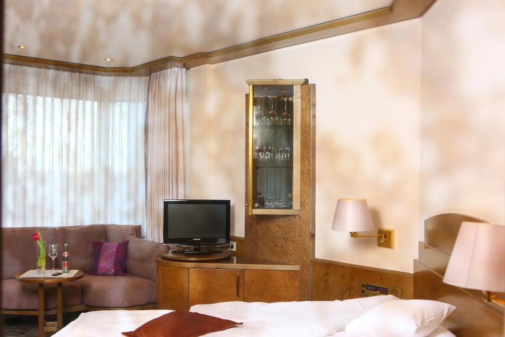 הכינגן Hotel Brielhof מראה חיצוני תמונה